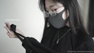 淫荡女秘书长片剧情36分钟br  「淫荡女秘书：老板的私人玩物」br  Lustful female secretary the boss's personal